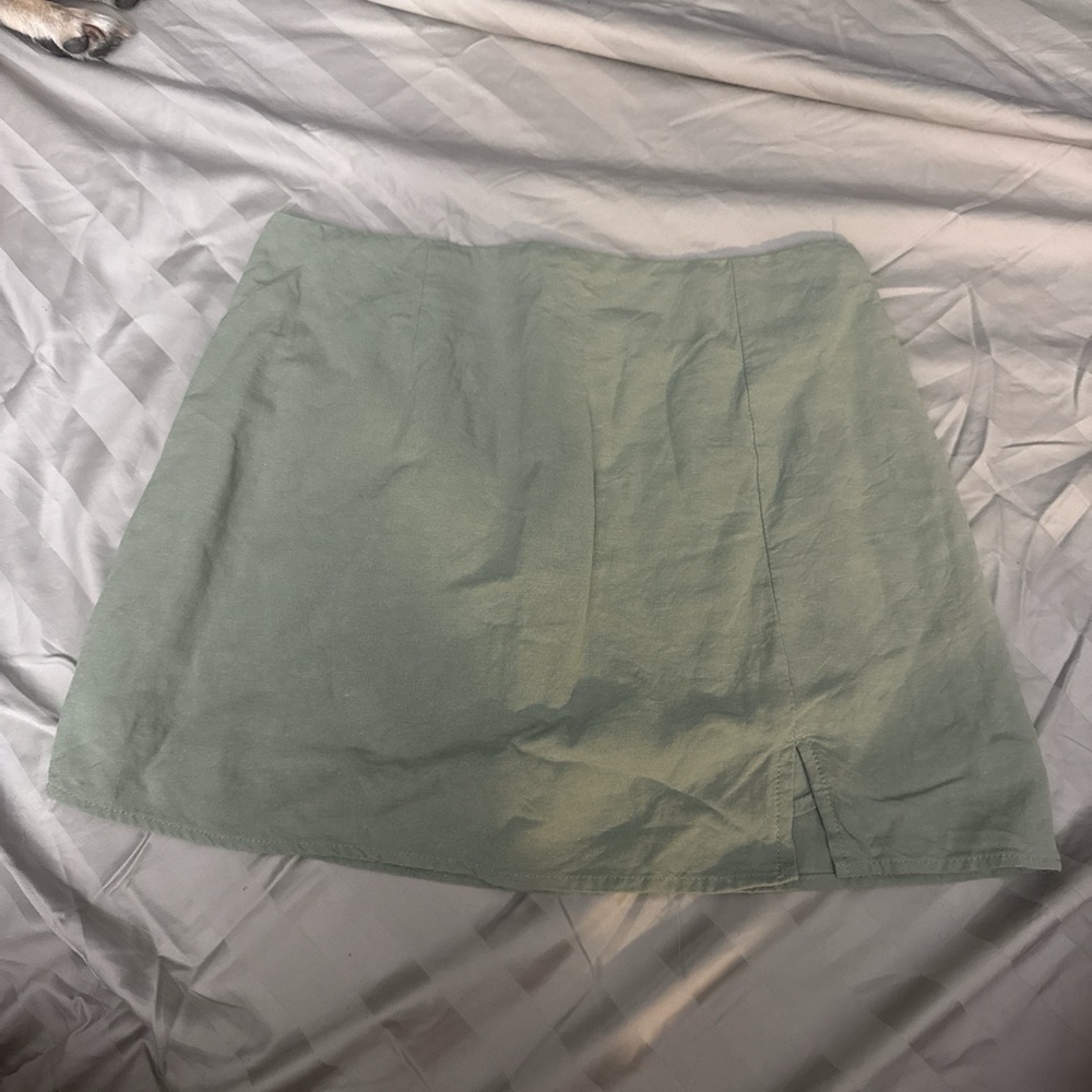 Chic Women's Mini Skirt in Sage Green